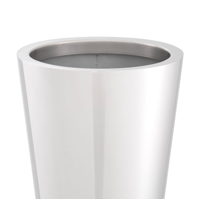 Planter Oberoi