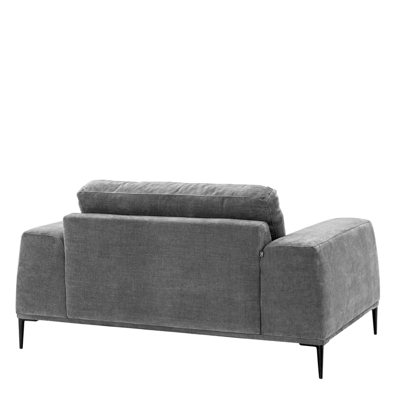 Loveseat Montado