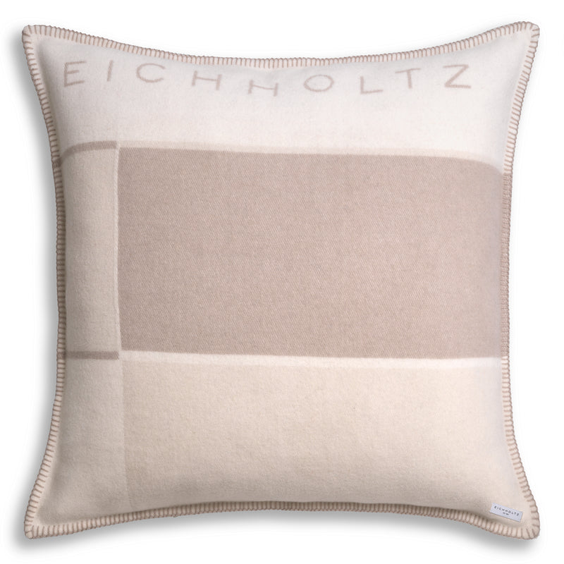 Cushion Thana L